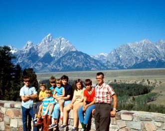 Buman Family picture on vacation in the mountains